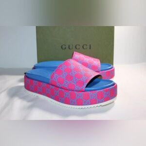 Gucci GG slides